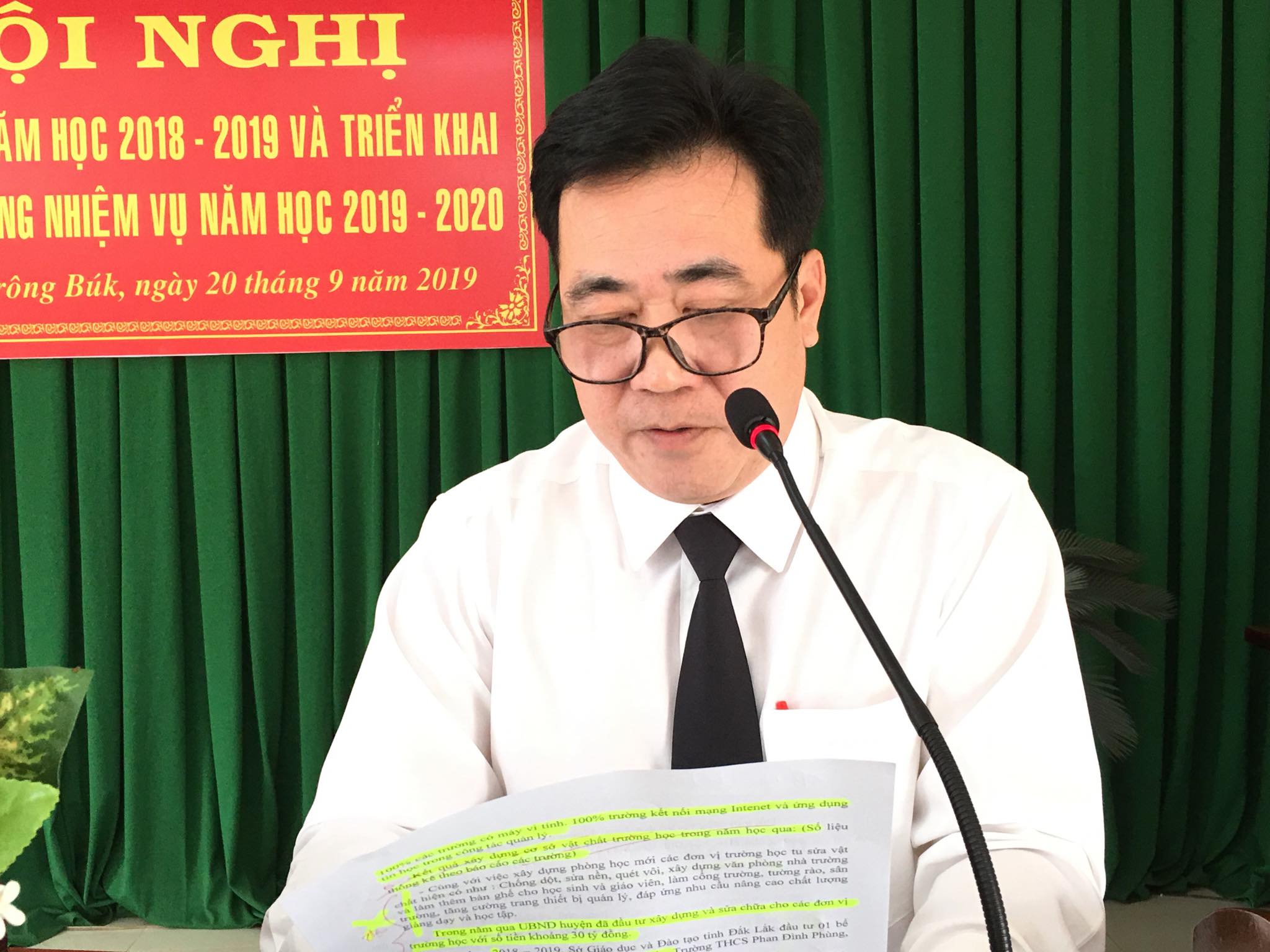 UBND huyện tổ chức Hội nghị tổng kết năm học 2018-2019